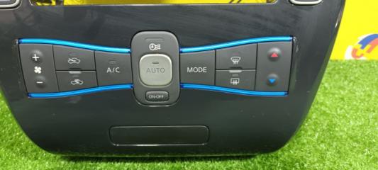 Консоль магнитофона NISSAN LEAF ZE0 EM61 682603NA0A 2 ракурс
