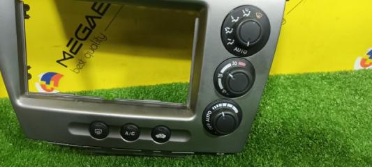 Консоль магнитофона HONDA CIVIC EU3 D17A 77251S6A010 2 ракурс
