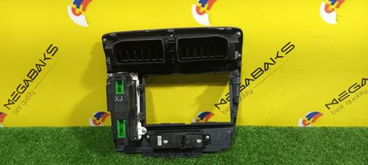 Консоль магнитофона HONDA CIVIC EU3 D17A 77251S6A010 4 ракурс