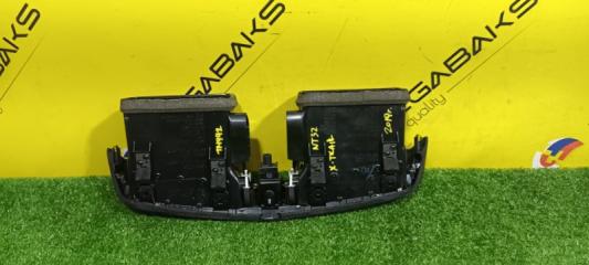 Регулятор направления воздушного потока NISSAN X-TRAIL NT32 MR20DD 687505AA0A 4 ракурс