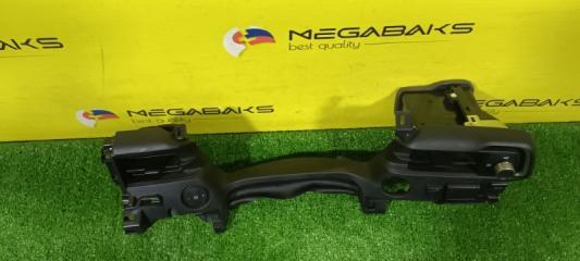 Накладка на торпеду правая HONDA VEZEL RV6 LEC EB715111100 2 ракурс