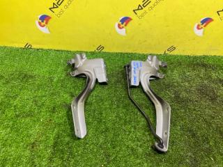 Петля капота NISSAN NOTE E12 HR12DE 654013VA1A 3 ракурс