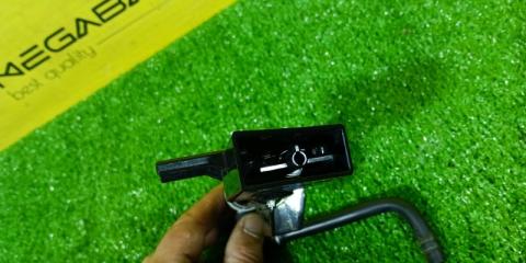 Форсунка омывателя левая передняя SUBARU IMPREZA GP7 60104 4 ракурс