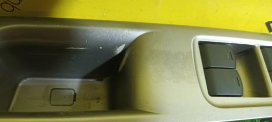 Блок упр. стеклоподьемниками правый передний SUBARU FORESTER SH5 EJ204 83071SC000 3 ракурс Блок упр. стеклоподьемниками правый передний SUBARU FORESTER SH5 EJ204 83071SC000 3 ракурс