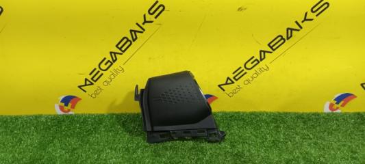 Накладка на торпеду левая HONDA VEZEL RV6 LEC 771103M0J0 1 ракурс