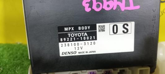 Блок предохранителей TOYOTA C-HR ZYX10 2ZR-FXE 89221-10021 2 ракурс