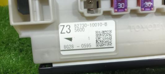 Блок предохранителей TOYOTA C-HR ZYX10 2ZR-FXE 89221-10021 3 ракурс