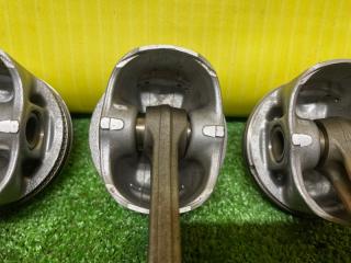 Поршень с шатуном TOYOTA SPADE NSP141 2NR-FKE 5 ракурс Поршень с шатуном TOYOTA SPADE NSP141 2NR-FKE 5 ракурс