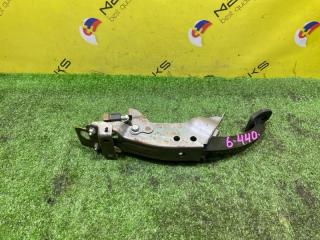 Педаль тормоза SUBARU FORESTER SHJ FB20 2 ракурс