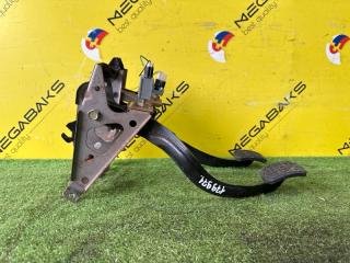 Педальный блок MAZDA DEMIO DW3W B3 D201-43-300B 1 ракурс
