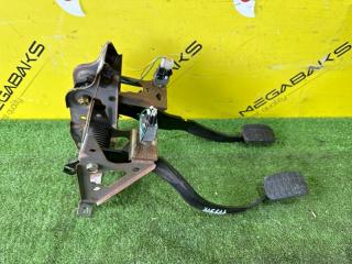 Педальный блок MAZDA DEMIO DW3W B3 D201-43-300B 2 ракурс