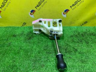Рычаг переключения кпп TOYOTA VITZ NCP131 1NZ-FE 3353052210 2 ракурс