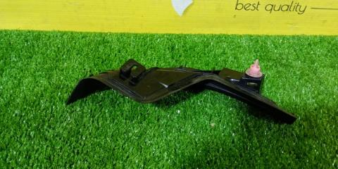 Уголок жабо левый TOYOTA VOXY ZRR80 53824-28052 3 ракурс