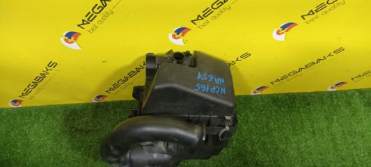 Корпус воздушного фильтра TOYOTA PROBOX NCP165 1NZ-FE 1770121100 2 ракурс