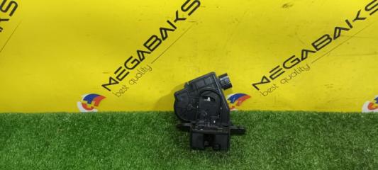 Замок 5-й двери TOYOTA IST NCP115 1NZ-FE 6935028150 2 ракурс