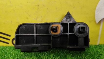 Крепление бампера левое заднее TOYOTA AURIS NZE154H 52563-12030 3 ракурс
