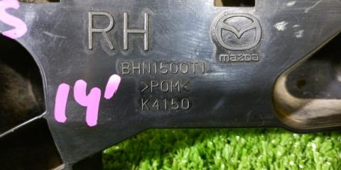 Крепление бампера правое переднее MAZDA AXELA BM2FS BHN1500T1 3 ракурс