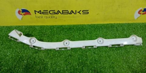 Крепление бампера правое заднее TOYOTA ISIS ZNM10 52155-44060 2 ракурс