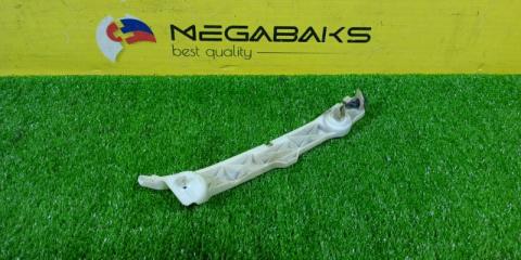 Крепление бампера правое переднее TOYOTA ISIS ANM15 1AZ-FSE 52115-44050 3 ракурс