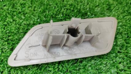 Крышка форсунки омывателя правая передняя SUBARU LEGACY BN9 FB25 86636AL050 3 ракурс