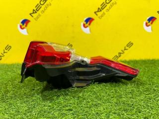 Стоп-вставка правая TOYOTA C-HR NGX10 81580-F4021 2 ракурс