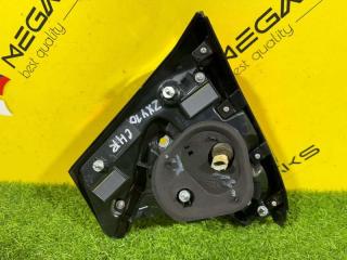 Стоп-вставка правая TOYOTA C-HR NGX10 81580-F4021 4 ракурс