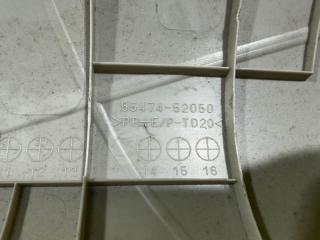 Накладка на торпеду TOYOTA AQUA NHP10 55474-52050 2 ракурс