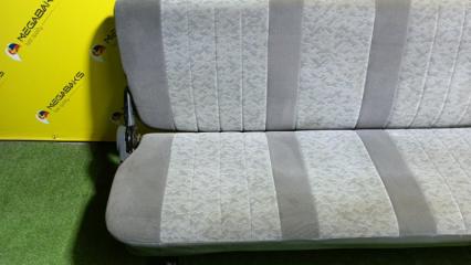 Сидение заднее MAZDA BONGO SK82 2 ракурс