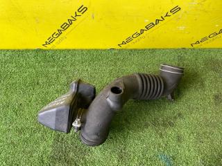 Патрубок воздушного фильтра TOYOTA ISIS ANM15 1AZ-FSE 1788128060 4 ракурс Патрубок воздушного фильтра TOYOTA ISIS ANM15 1AZ-FSE 1788128060 4 ракурс