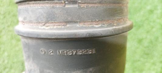 Патрубок воздушного фильтра MITSUBISHI PAJERO IO H76W 4G93 MR373231 4 ракурс