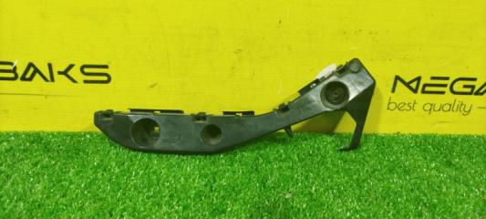Крепление бампера правое переднее TOYOTA PRIUS NHW20 5211547010 1 ракурс