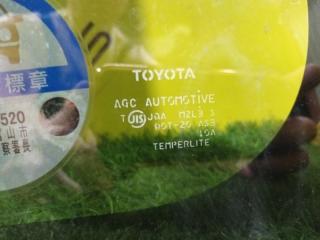Стекло собачника левое заднее TOYOTA WISH ZNE10 1ZZ-FE 6272068020 2 ракурс