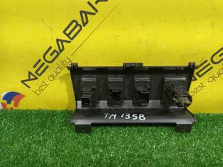 Кнопка HONDA VEZEL RU1 L15B 83412T7A00 2 ракурс