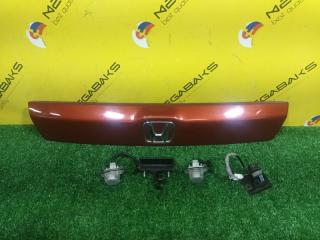 Накладка 5-й двери HONDA STREAM RN8 R20A 74890SMA00 1 ракурс