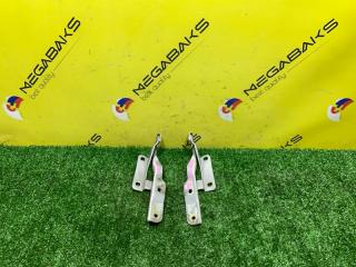 Петля капота NISSAN PRESAGE TU31 QR25DE 65400CN000 1 ракурс