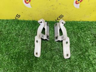 Петля капота NISSAN PRESAGE TU31 QR25DE 65400CN000 3 ракурс