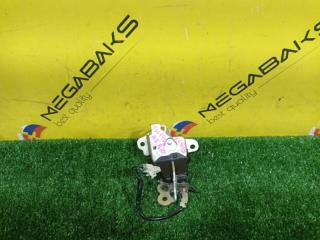 Замок багажника SUZUKI AERIO RC51S M18A 82501-55G00 2 ракурс