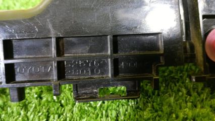 Крепление бампера левое заднее TOYOTA NOAH ZRR85G 5257628010 4 ракурс