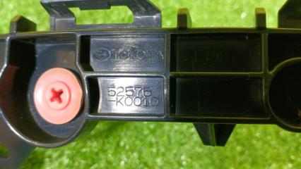 Крепление бампера левое заднее TOYOTA YARIS KSP210 52576K0010 3 ракурс