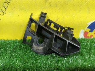 Крепление бампера левое заднее TOYOTA YARIS MXPA10 M15A 52156K0010 2 ракурс