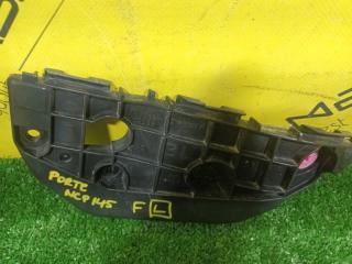 Крепление бампера левое переднее TOYOTA PORTE NCP 145 1NZ-FE 5253652160 2 ракурс