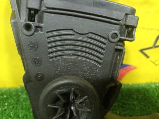 Педаль подачи топлива MAZDA BONGO SKP2MN L8 18010HA00C 2 ракурс