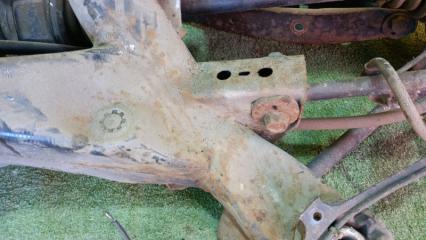 Балка подвески TOYOTA MARK II GX115 1G-FE 4111022890 3 ракурс