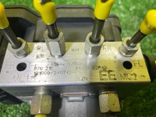 Блок abs DAIHATSU TANTO LA650S KF-VE7 44510B2P10 4 ракурс