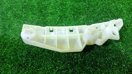 Крепление бампера левое переднее NISSAN ELGRAND TE52 622271JB0A 3 ракурс
