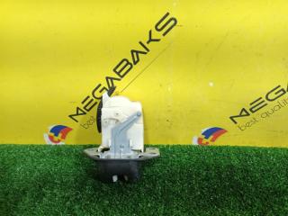 Замок 5-й двери NISSAN NOTE NE11 HR15DE 90502EN00A 2 ракурс