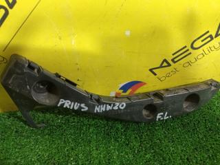 Крепление бампера левое переднее TOYOTA PRIUS NHW20 1NZ-FXE 5211647010 2 ракурс