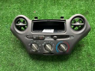Блок управления климат-контролем TOYOTA VITZ NCP10 2NZ-FE 758281701D 1 ракурс