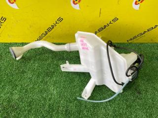 Бачок стеклоомывателя NISSAN LEAF ZE1 EM57 289105SK0A 3 ракурс Бачок стеклоомывателя NISSAN LEAF ZE1 EM57 289105SK0A 3 ракурс