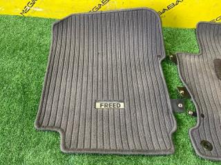 Коврики комплект HONDA FREED GP3 LEA 3 ракурс